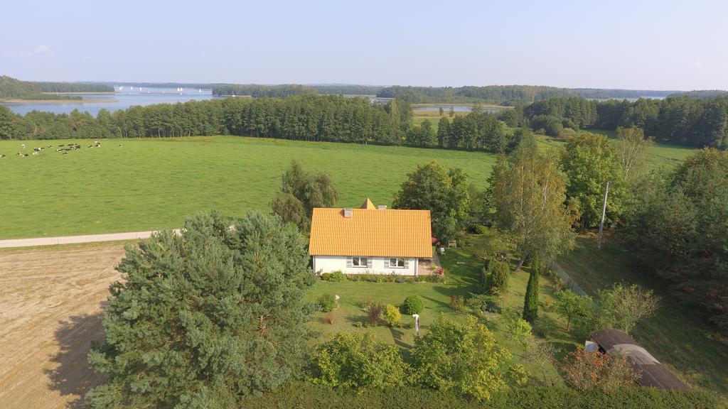 Domek Pod Klonami Na Mazurach Guty Buitenkant foto